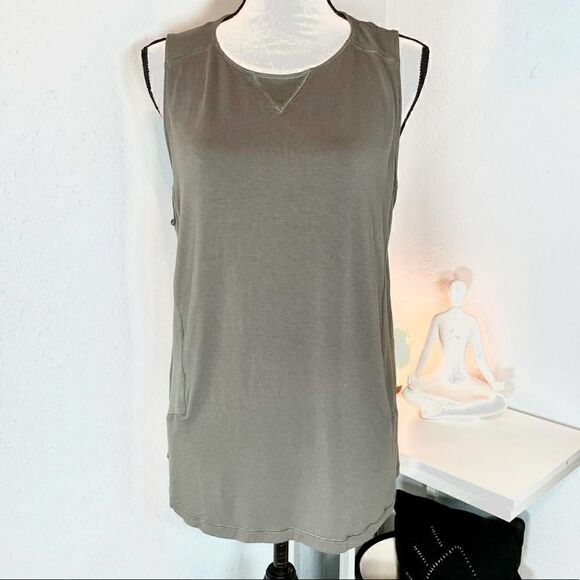 Champion Tops - Champion Athletic Tank Top Large